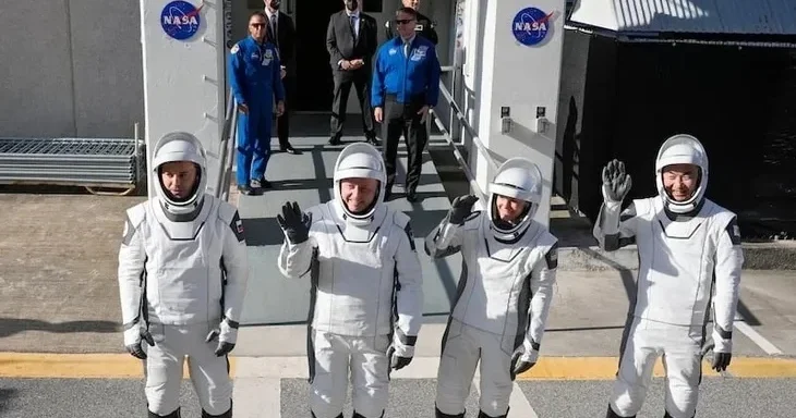 NASA: экипаж миссии Crew 11 доставлен на Землю раньше графика