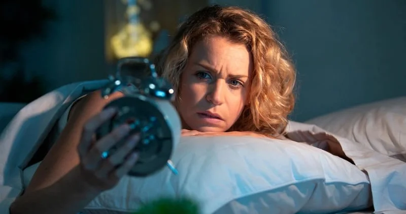 “Yuxusuzluğun sirləri: Narahat düşüncələrdən yuxuya doğru“ Somnoloqlardan məsləhət