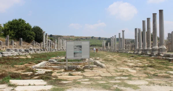 Dünya turizminin mərkəzinə çevrilən Türkiyənin ən qədim şəhərləri Olympos, Patara, Pergamon, Perge...