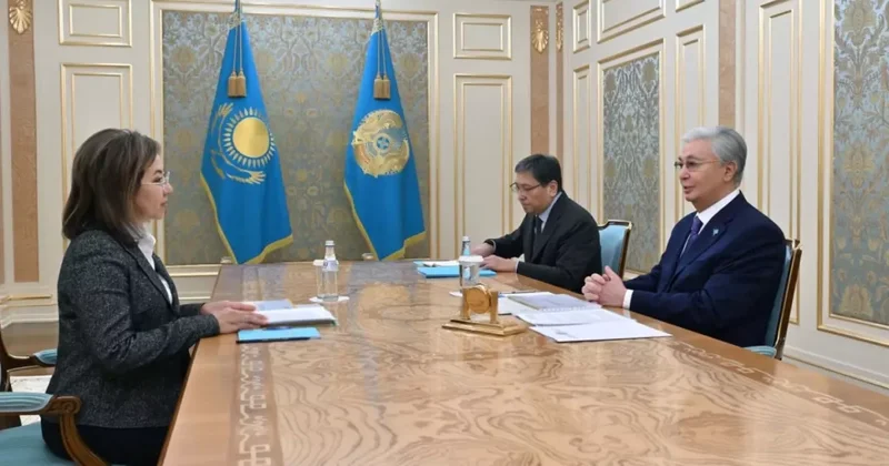 Глава Госагентства отчиталась перед Токаевым: Банки списали долги сотням тысяч казахстанцев