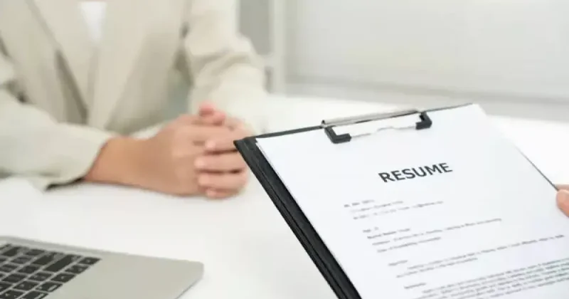 Названы самые высокие оклады в Казахстане