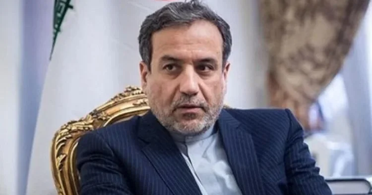 Xamenei ölkəyə tam nəzarət edir Arakçı