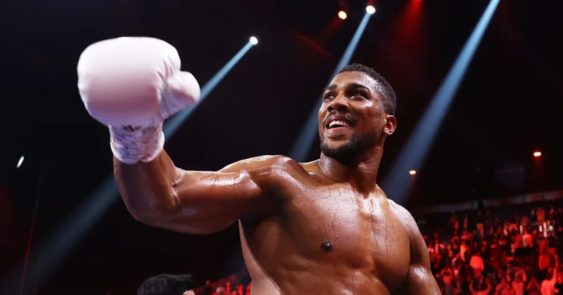 Qəzaya düşdü, karyerasını bitirdi