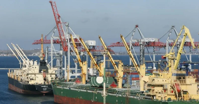 В Азербайджане утверждены изменения в Кодекс торгового мореплавания