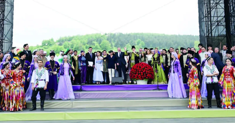 Qılıncdan ulu qüvvət mədəniyyət!