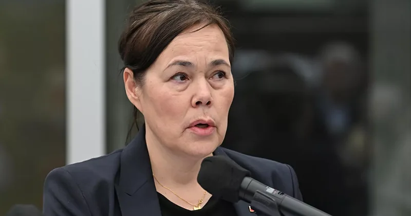 Глава МИД Гренландии расплакалась после встречи в Белом доме