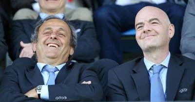 İnfantinonun bir problemi var, o, varlı və nüfuzlu insanları sevir Platini