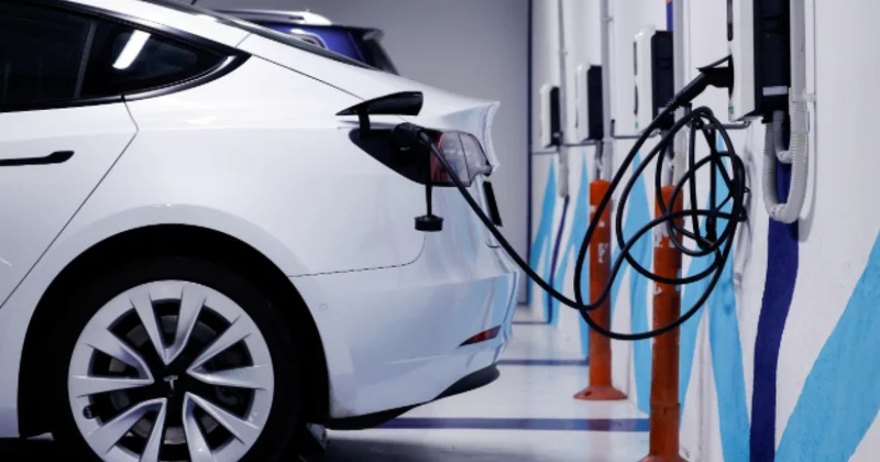 2025 ci ildə rekord sayda elektromobil satılıb