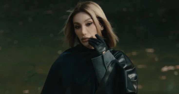 Röya “Ayrılan adamlar”ı təqdim etdi