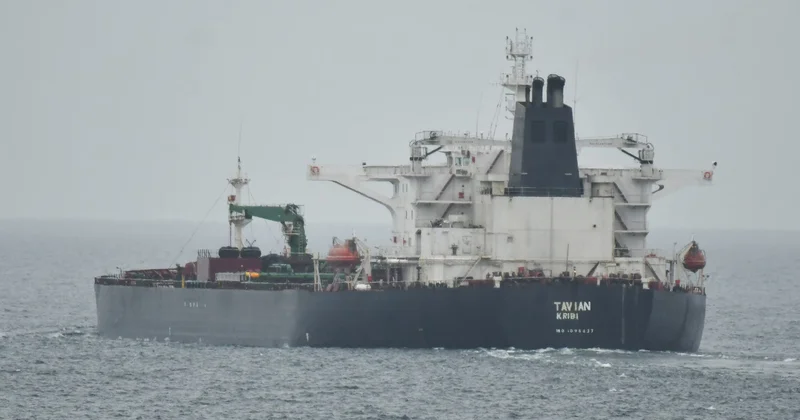 Германия не пустила российский танкер в Балтийское море через свои территориальные воды