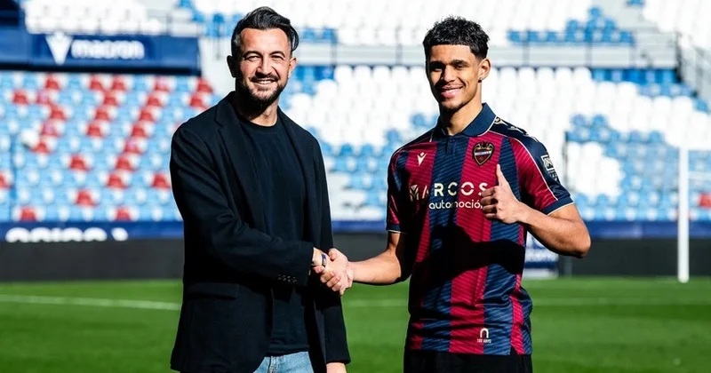 Raqube klubunu dəyişdi