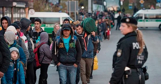 Aİ ölkələrinə qanunsuz miqrasiya ötən il 26 % azalıb