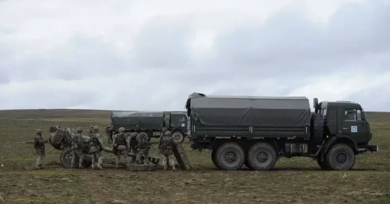 В Казахстане служебный КамАЗ задавил военного