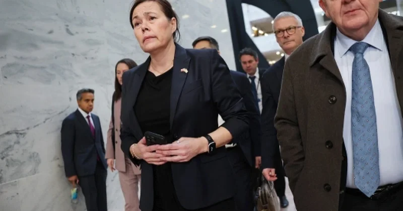 Главу МИД Гренландии в Белом доме довели до слез