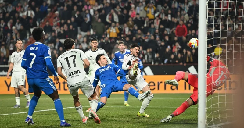 “Real” Arbeloanın rəhbərliyi altında ilk oyununda ikinci liqa klubuna məğlub olub VİDEO