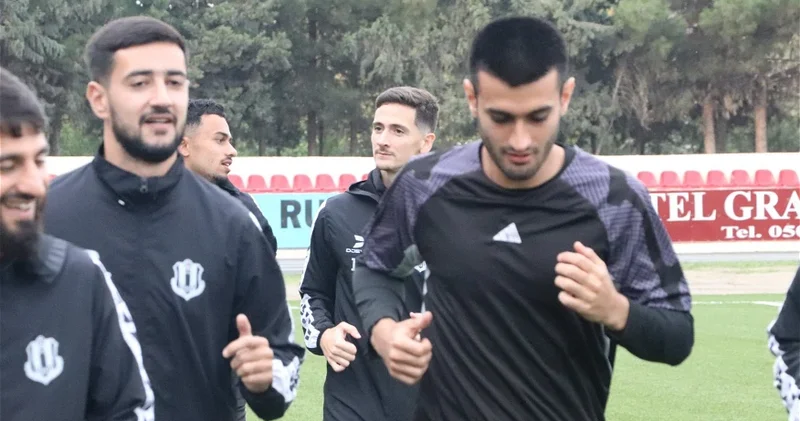 Карван Евлах отказался от еще одного легионера