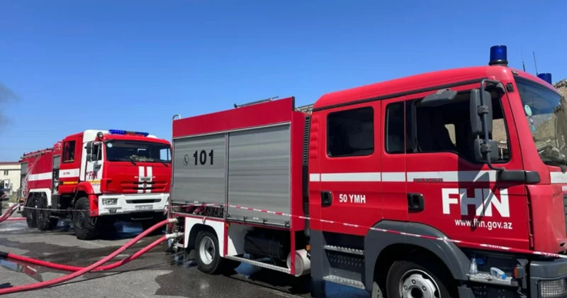 В Бинагадинском районе загорелось жилое здание Minval Politika