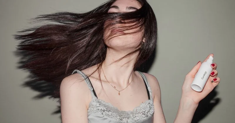 Saç düzləşdirici məhsullar qadınlarda xərçəng yaradır