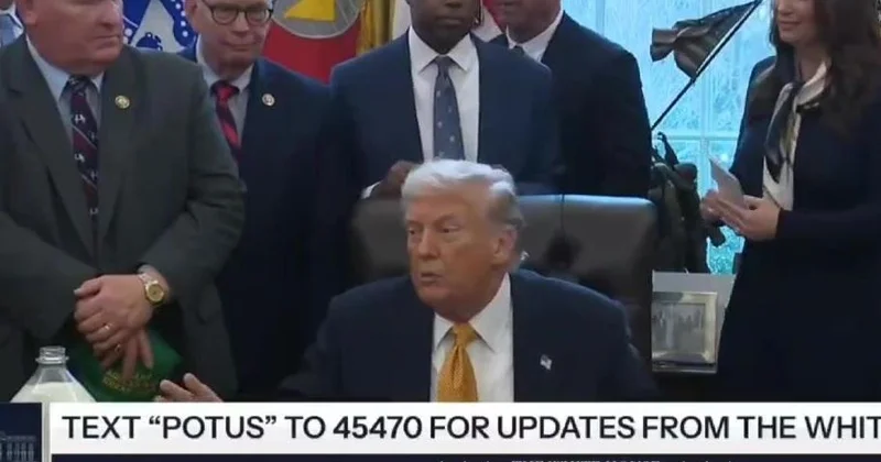 Трамп предложил журналистам несвежее молоко ВИДЕО