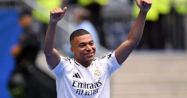Mbappe zədəsini sağaltdı