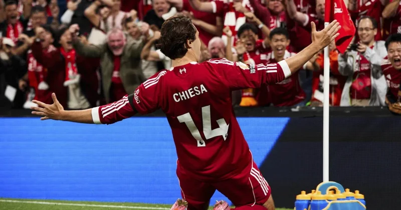 Kyeza “Yuventus”a qayıtmaq istəyir 6 milyonluq fədakarlıq