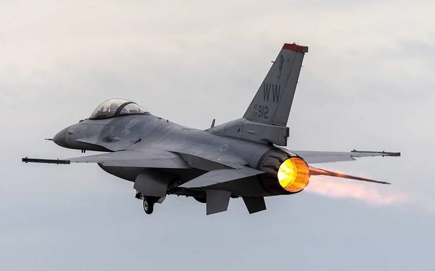 WSJ Ukraynada “F 16” qəzasının yeni təfərrüatlarını açıqlayıb