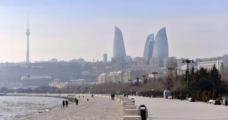 В понедельник в Баку потеплеет до +20°