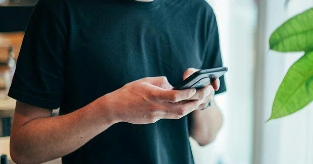 Назван оптимальный срок замены смартфона