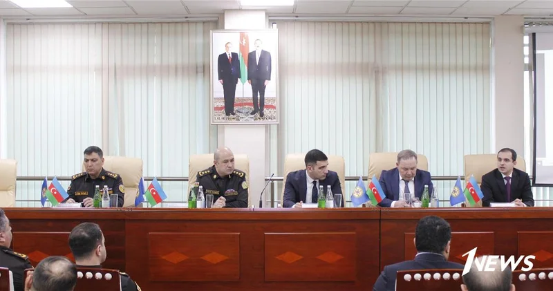 В Баку прошло совещание по пожарной безопасности в отелях в рамках подготовки к WUF13 ФОТО