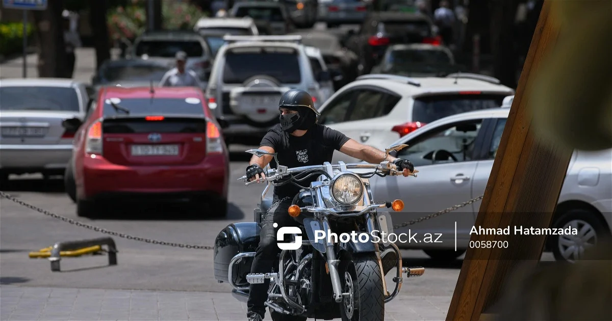 В Баку арестован наезжавший на людей мотоциклист