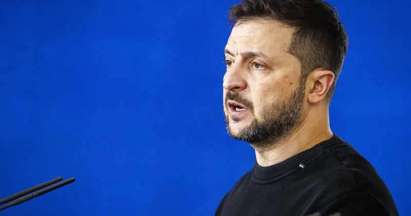 Зеленский пригрозил депутатам Рады отправкой на фронт