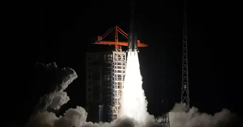 Китайская ракета вывела на орбиту спутник наблюдения за поверхностью Земли