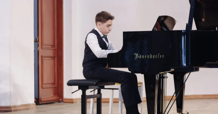Filarmoniyaya “Bösendorfer” konsert royalları təqdim olunub
