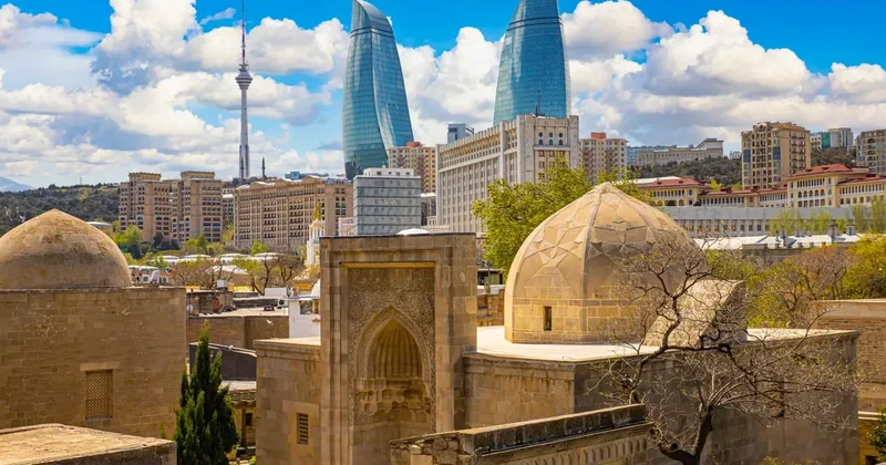 Предложено защитить более 30 памятников архитектуры Баку ФОТО