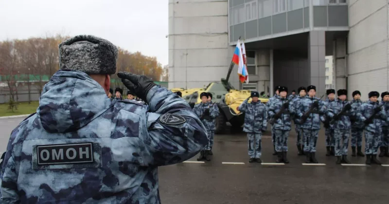 В России арестовали четверых человек за легализацию нескольких сотен мигрантов
