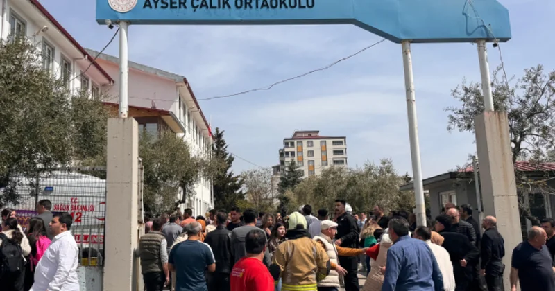 Türkiyənin Kahramanmaraş şəhərində məktəbə silahlı hücum olub