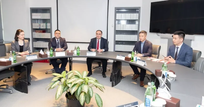 Азербайджан и ICBC Almaty обсудили перспективы развития сотрудничества ФОТО