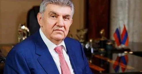 Rusiya Rusiya Erməniləri İttifaqının rəhbərini dəyişdirməyi düşünür