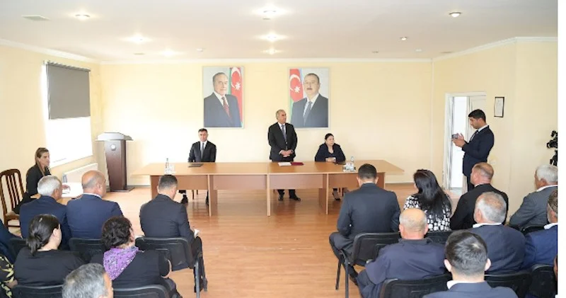 Sevindik Hətəmov vətəndaşları qəbul etdi FOTOLAR