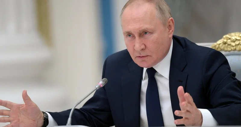 Putin İstanbula gedən nümayəndələrlə görüşüb VİDEO
