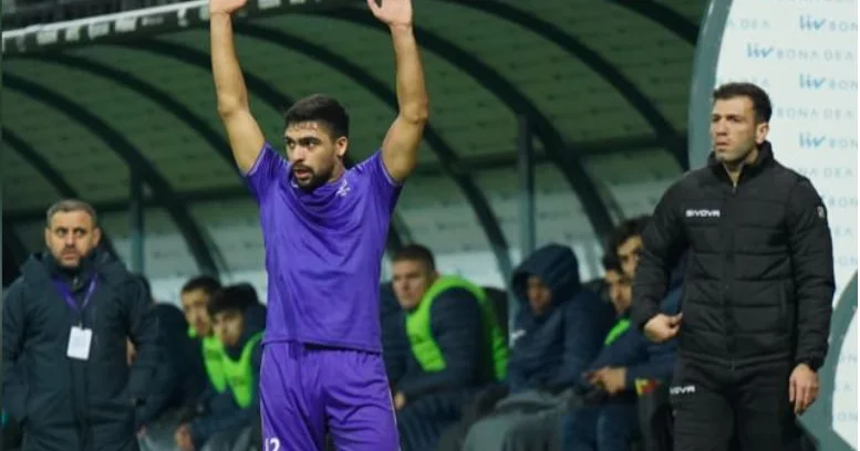 Abbasovun kumiri Karlosdur: “Diqqətdə olmaq təzyiq yaratmır”