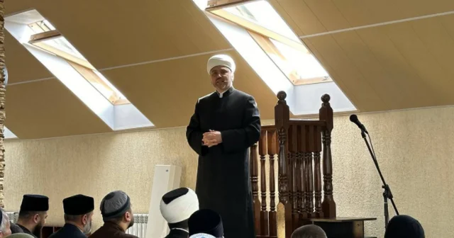 SİA dünənki, “donuz ətiylə bağlı” yazıya qayıdır...