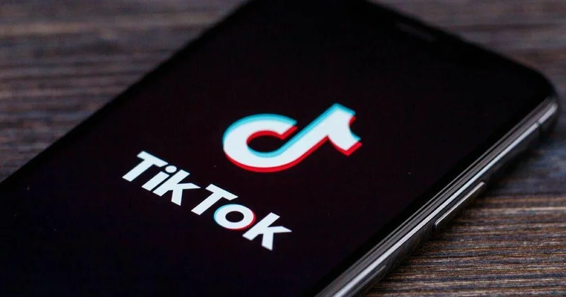 Еврокомиссия обвиняет TikTok