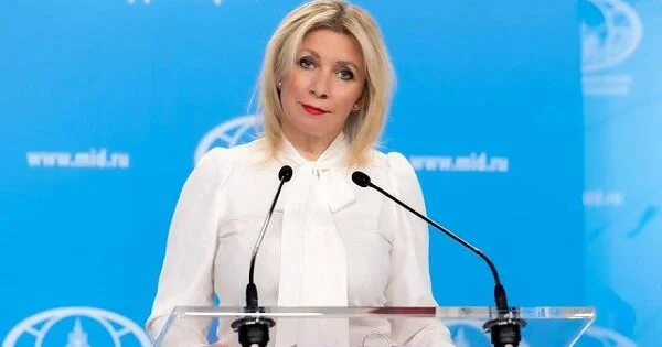 Zaxarovadan hərbçilərimizin paradda iştirakına münasibət