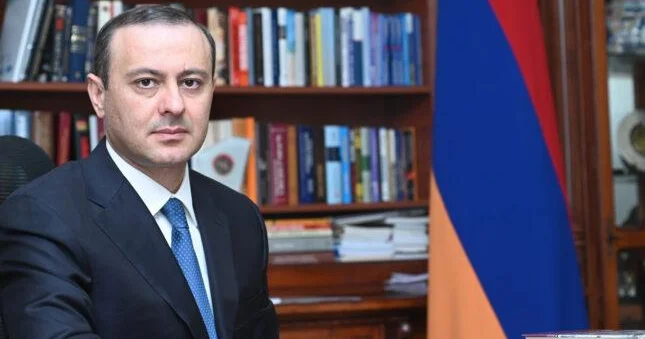 Qriqoryan İrana səfərindən dividentlər qazanmağa çalışır Politoloq