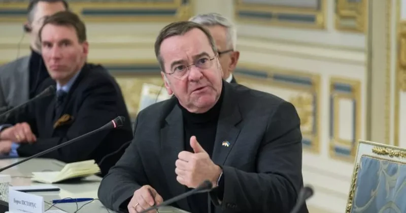 Писториус: Германия может вернуть призыв в армию