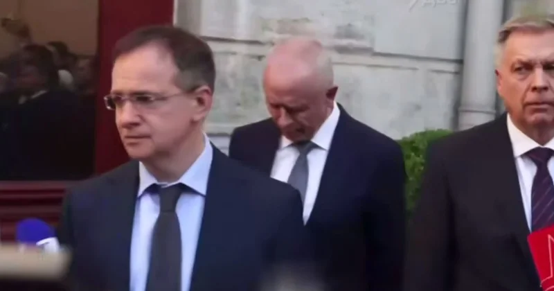 Ваш президент боится . Французский журналист набросился на Мединского