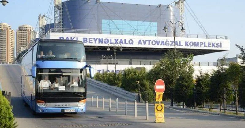 KASSİR DEDİ Kİ, SƏNƏ BİLET SATMIRAM... Şəmkir sakini Bakı Beynəlxalq Avtovağzalı nın rəhbərliyindən şikayətçidir