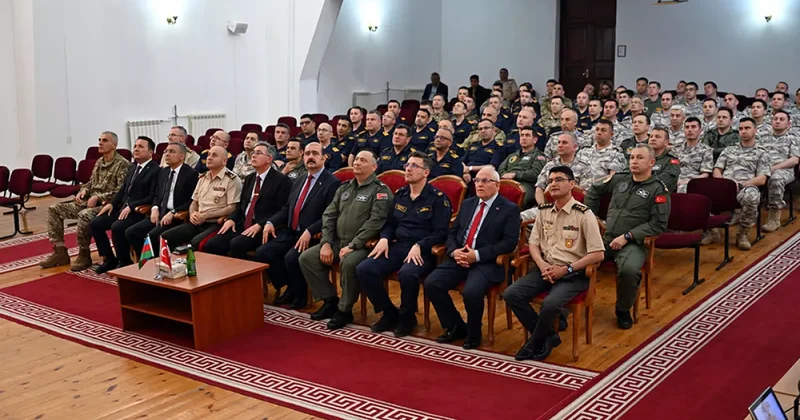 Турецкая делегация знакомится с армейским строительством Азербайджана ФОТО