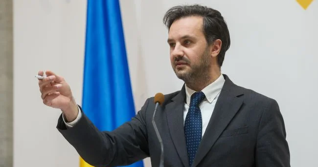XİN Zaxarovanın təhqirlərinə cavab verib Onların rolu Moskvadan hürməkdir :